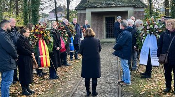 Gedenken auf dem Geestemünder Friedhof in Bremerhaven 